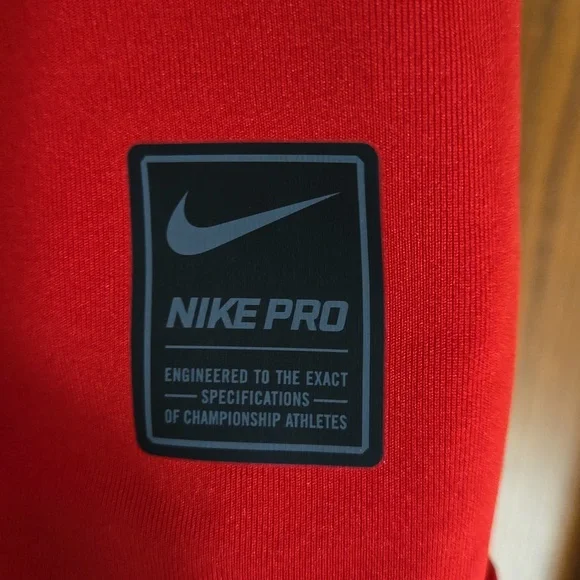 Men's Nike Pro Dri Fit tee - Picture 3 of 4